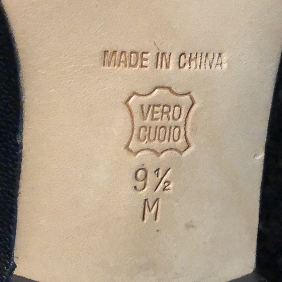 Talbots Black Flats - Picture 3 of 4